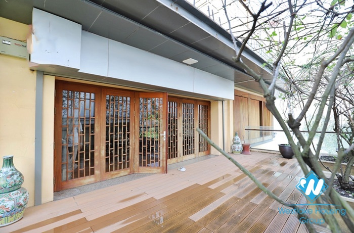 A stunning 4 bedroom villa for rent in Tay ho, Hanoi